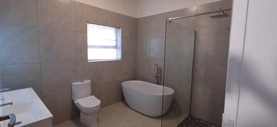 4 Bedroom Property for Sale in Bothasrus Eastern Cape